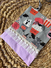 Load image into Gallery viewer, Spooky Treats Halloween Treat Bag